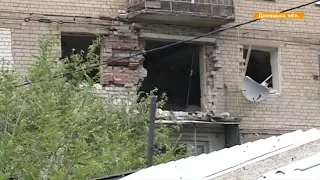 Красногоровка под обстрелом - террористы бьют по жилым домам людей