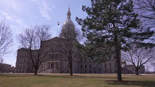 State workers in Michigan are getting a 5% raise in 2022