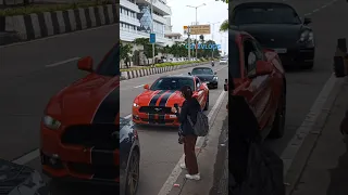 GIRLS REACTION AFTER WATCHING RED MUSTANG GT 🐎 & PORSCHE 718 BOXSTER IN MUMBAI #SHORTS#INDIA#CARS#V8