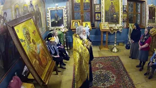 Молебен с акафистом Страстной иконе Божией Матери. Храм Успения в Путинках.