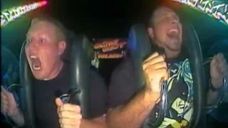 10 FUNNY REACTIONS OF PEOPLE SCREAMING AND PASSING OUT ON SLINGSHOT!!