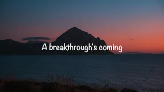 Hope Darst   Breakthrough s Coming  with lyrics  2022