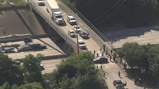 Raw video: Traffic backing up on East Loop as protesters block entrance to the Port of Houston