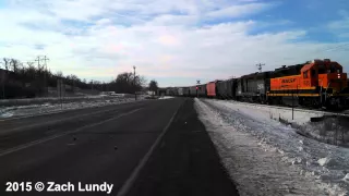 BNSF 1525, 2808 Heading Out