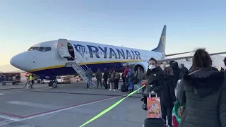 Ryanair Boeing 737-800 taking off from Milan Bergamo Intl.