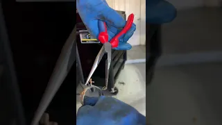 Automatic hose clamp