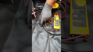 How to test a power cord for voltage