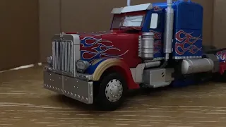 Optimus Prime enters Mission City Stop Motion V1