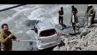 Leh Ladakh Road Accident after Zojila Pass Crossing near Kargil Maruti Suzuki Alto K10 JCB Recovery