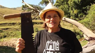 A ESTEIRA DE PALHA DE BANANEIRA - DONA MARIA HELENA