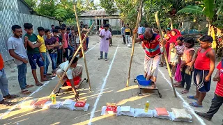 গাড়ি চালিয়ে চাল, ডাল, তেল জেতার আজব চ্যালেঞ্জ। অসাধারন বিনোদনের খেলা দেখতে গ্রামের সবাই ভিড় করলো