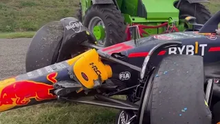 Sergio Perez’s Redbull RB19 after his crash at the #HungarianGP