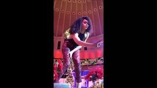 Demetria McKinney Sings "If Only You Knew" and "I'm Every Woman" at the Chicago Symphony Center