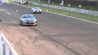 NISSAN GT-R VS MERCEDES SL 500 - DRAG - HUNGARORING 2011 - 1080P HD