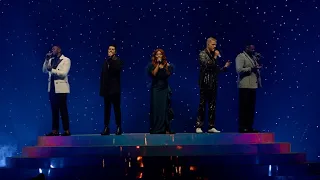 Pentatonix - "Hallelujah" (Live from The Evergreen Christmas Tour 2021)