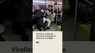 Imperdible: Captan a usuarios entrando al Metro de la CDMX - N+