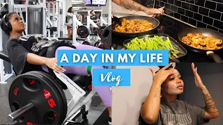 SPEND A BORING DAY WITH ME VLOG | MEAL PREP, SKINCARE ROUTINE + LEG WORKOUT