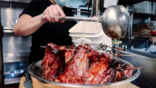 Chinese BBQ (crispy pork roast, char siu, roast duck) - Hong Kong street food