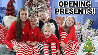 CHRISTMAS MORNING SPECIAL OPENING PRESENTS 2020!