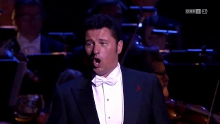 Piotr Beczała - Werther: "Pourquoi me réveiller" - Red Ribbon Celebration Concert 2016