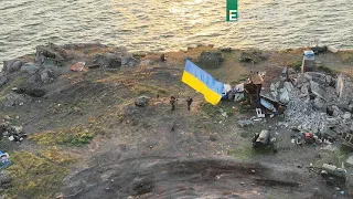 На острові Зміїному українські воїни встановили прапор України, - речник штабу Одеської ОВА Братчук