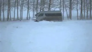 Toyota Hiace Bus off road snow  +