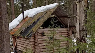 ЗАНОЧЕВАЛИ В СТАРОЙ ИЗБЕ! Рыбалка в тайге. Жерлицы на щуку.