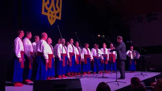 Hoosli Ukrainian Male Chorus - "Їхали три запорожці"