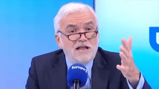 Hamas/Israël : Le débat sous tension entre Pascal Praud et un auditeur "à 100% derrière Mélenchon"