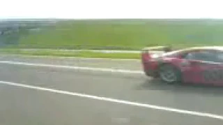 Low-flying Ferrari F40 Jet, over 300 km / h past the police on the Croatian highway!