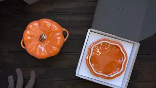 Unboxing Staub Pumpkin Cocottes