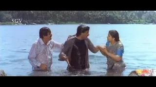 ದೇವಸ್ಥಾನದಲ್ಲಿ ಹುಡುಗಿ ನೋಡಿ ಮರುಳಾದ ಉಪೇಂದ್ರ ಕಾಮಿಡಿ | Rajani Kannada Movie Part-1 | Upendra, Arathi