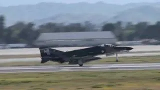 2 F-4s loud takeoff