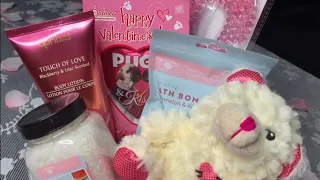 Dollar Tree DIY | Valentine’s Day | Gift Basket | Under $10