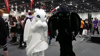 How To Train Your Dragon Toothless + Light Fury Character Cosplay @ MCM Comic Con London