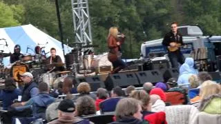 Lauren Alaina - Eighteen Inches [Fallfest - Lancaster, PA]