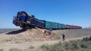 Краш тест железнодорожного тупика (Вылетел поезд) Атырауская область п.Индер