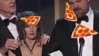 HILARIOUS Stranger Things Winona Ryder faces Speech SAG Awards 2017 PIZZA