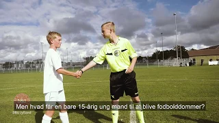 Mød Danmarks yngste fodbolddommer