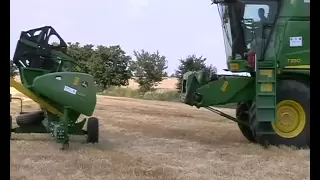 KOMBAJN  JOHN DEERE  , PD Jarok  -SLOVAKIA