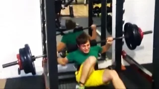 #4 Gym Epic Fails Compilation 2015 / Сборник приколов из спортзалов