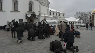 Orthodox monks expelled from Kyiv-Pechersk Lavra monastery refuse to leave