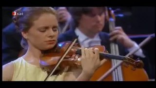 01 Brahms Violin Concerto, Julia Fischer (Violin) - 1rst Movement ( 1/3 )