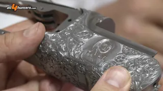 The engraving and customization of Fausti arms