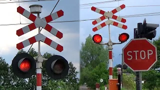 Pociągi na dwóch SSP w Małej Nieszawce | Polish railroad crossings