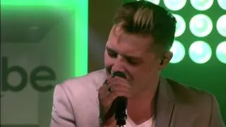 John Newman - Out Of My Head (live bij Q)