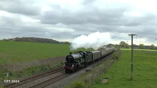 7029 Clun Castle and D1924 (47810) & 47593 head to Llandudno - 29/04/2023