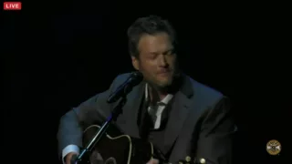 Blake Shelton - She's Got A Way With Words | Acoustic 06.06.16