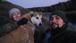 КУПИЛ 2 ДОМА В ДЕРЕВНЕ | СПАСЕНИЕ СОБАКИ ИЗ ЛЕДЯННОГО ПЛЕНА | СДЕЛАЛ ОСВЕЩЕНИЕ ДОМА | ГОТОВКА В ПЕЧИ