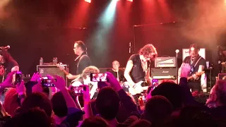 Joe Perry live at the Roxy 2.16.18 "Train Kept a Rollin'" with Slash & Johnny Depp